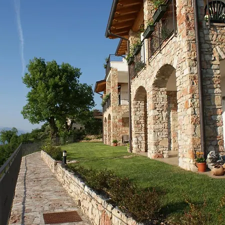 La Casa Di Pericle מלון דירות 3*