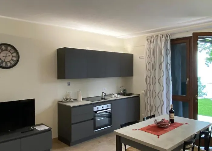 La Casa Di Pericle 브렌조네 술 가르다